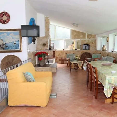 Prázdninový dům Colle Con Piscina Privata Nulvi
