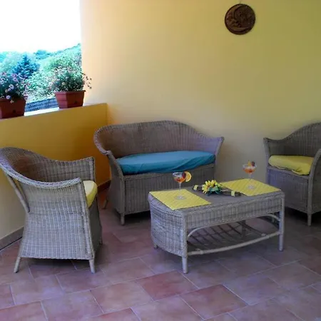Dom wakacyjny Colle Con Piscina Privata Nulvi
